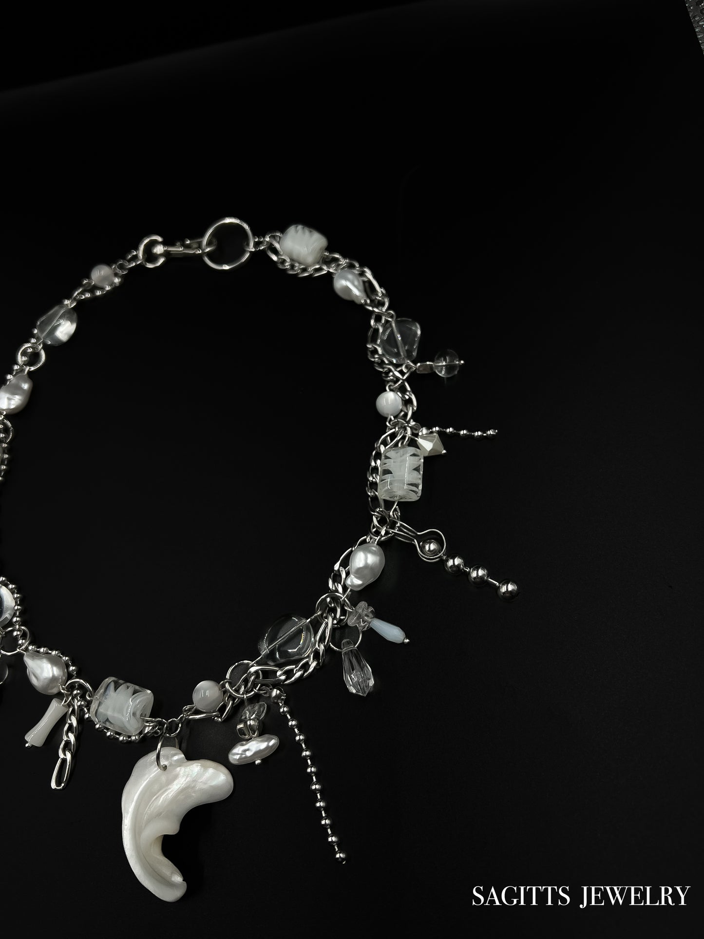 Perle blanche Necklace