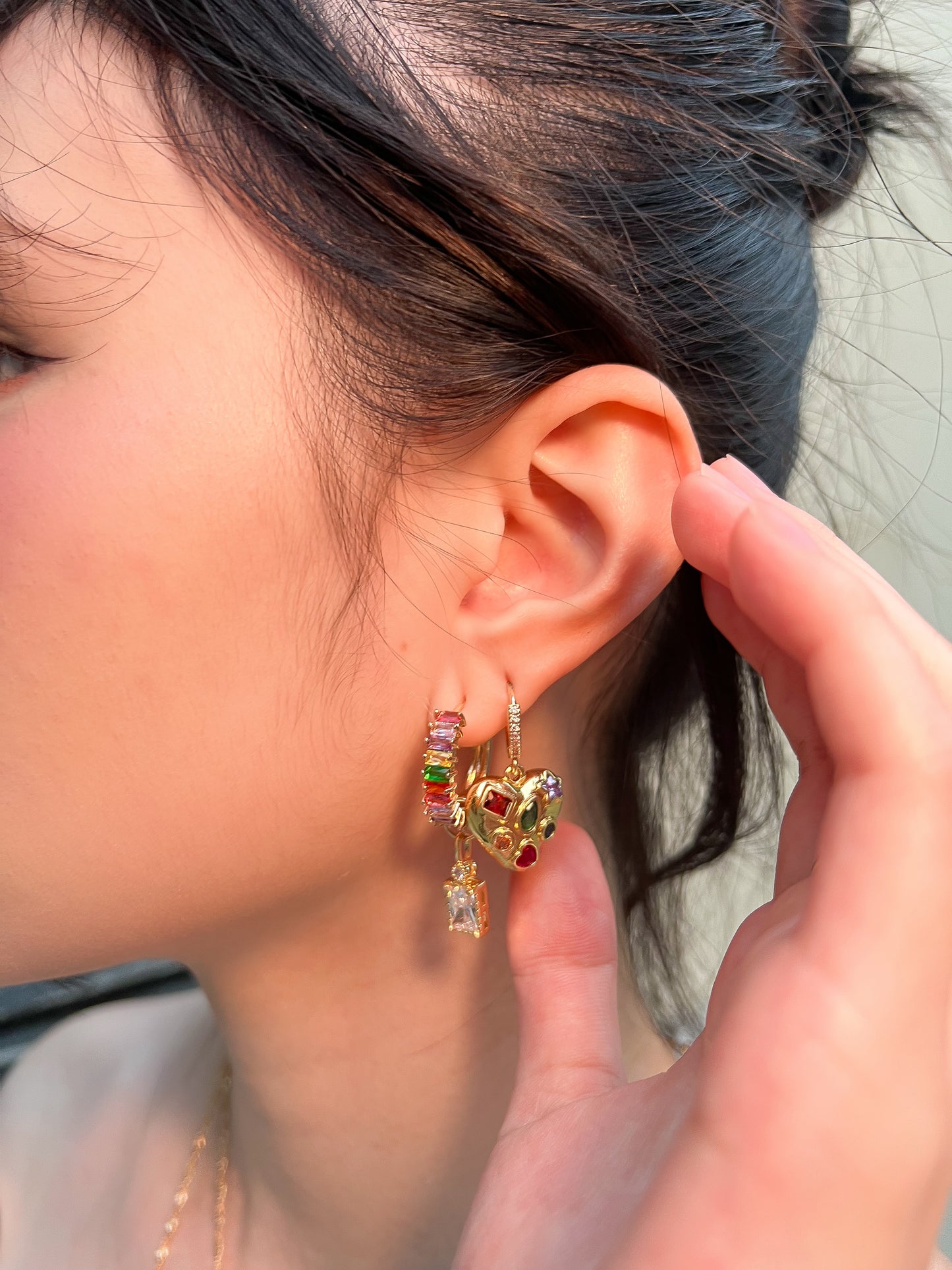 暖夜花瓣 · Warm Petal Earrings