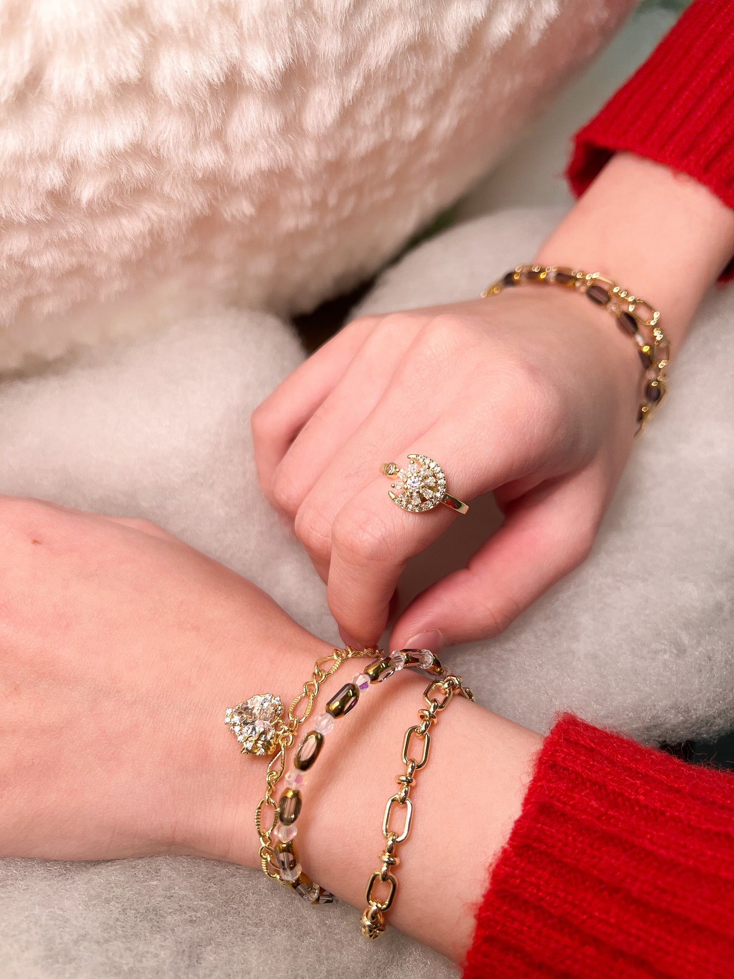 聖果雪鏈 · Berryshine Loop Bracelet