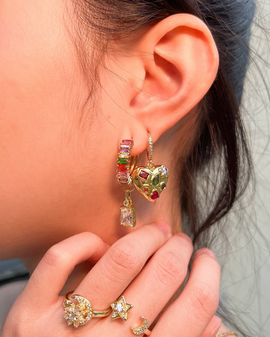 暖夜花瓣 · Warm Petal Earrings