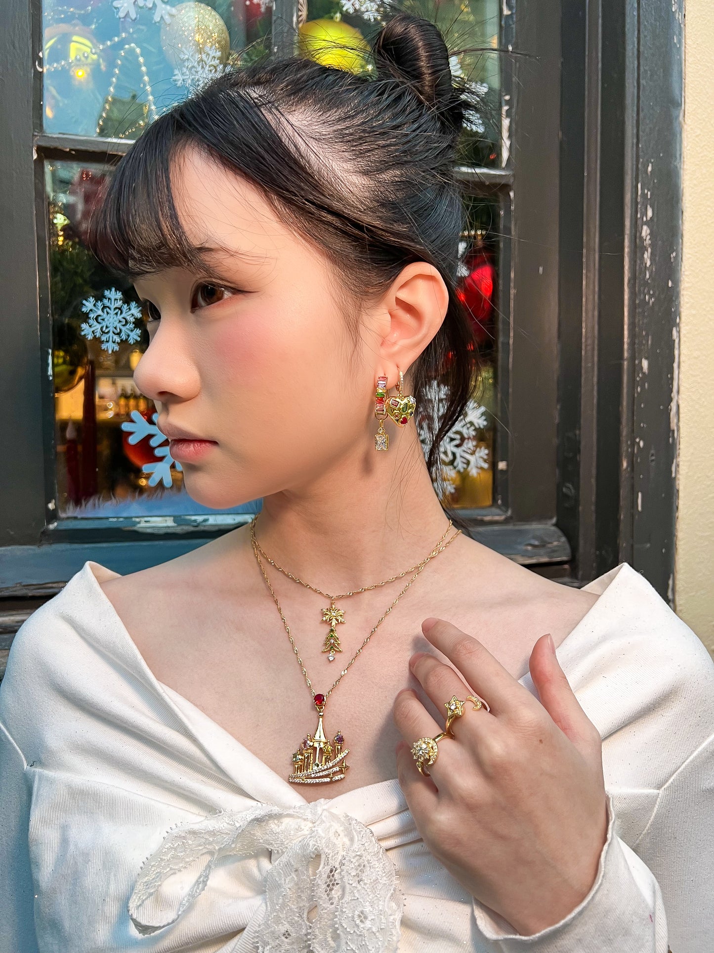 暖夜花瓣 · Warm Petal Earrings