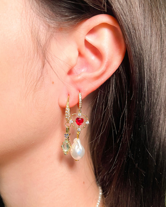 莓果星冠 · Berry Crown Earrings